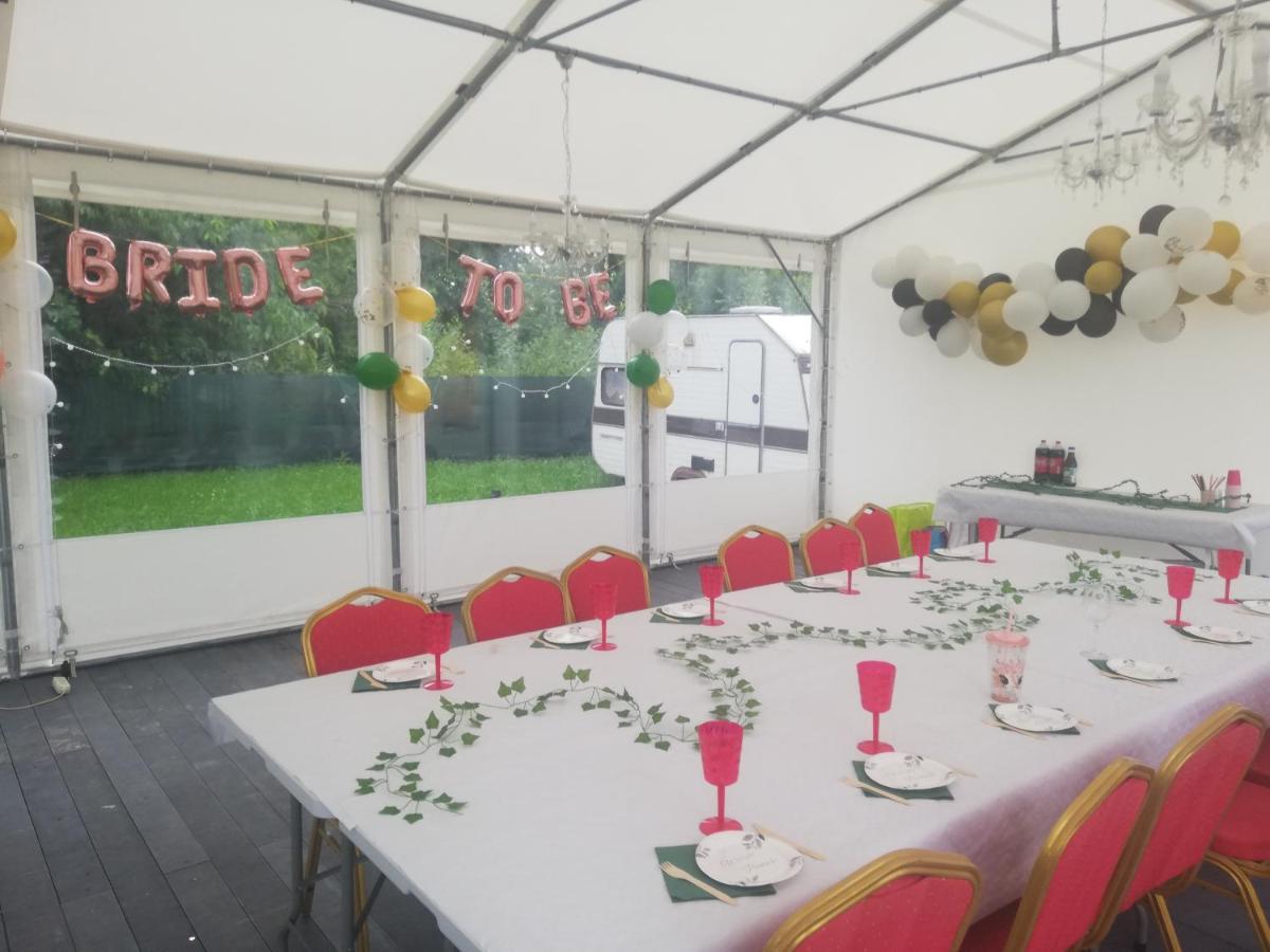 Grabska Osada Apartamenty - 100M Od Suntago Park-Domki Ogrzewane Caloroczne Mszczonów المظهر الخارجي الصورة